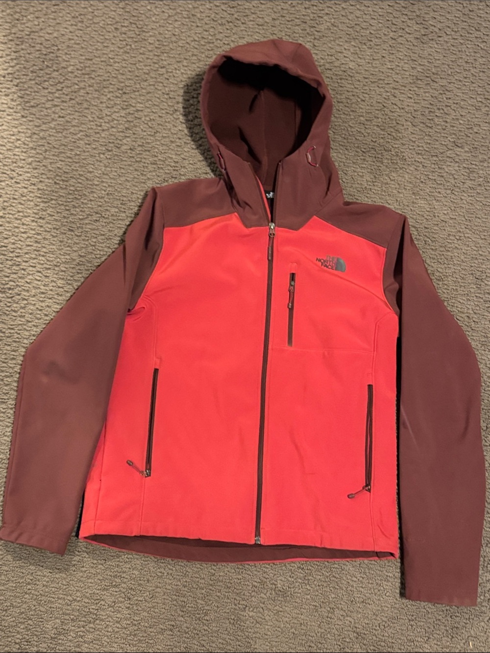 The North Face Men's Red/Burgundy Coat - M/M